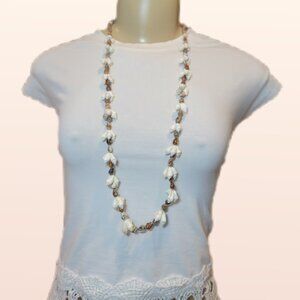 ✨🐚 80's 3D  Cluster Brown White Tan COWRIE SeASHELL x NECKLACE ✨🐚